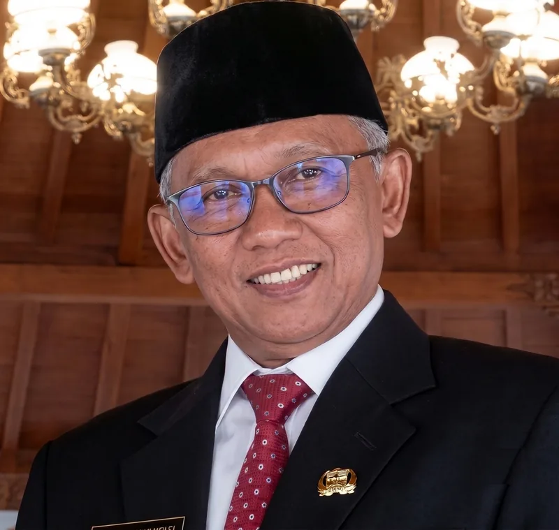 Tri Kumardhono, S.Pd., Ketua Takmir Masjid Al-Amanah